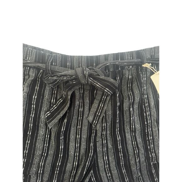 NWT a.n.a. Linen Blend Shorts Women Plus Size 2X High Waist Tie Beach Boho #5758 - Picture 4 of 14